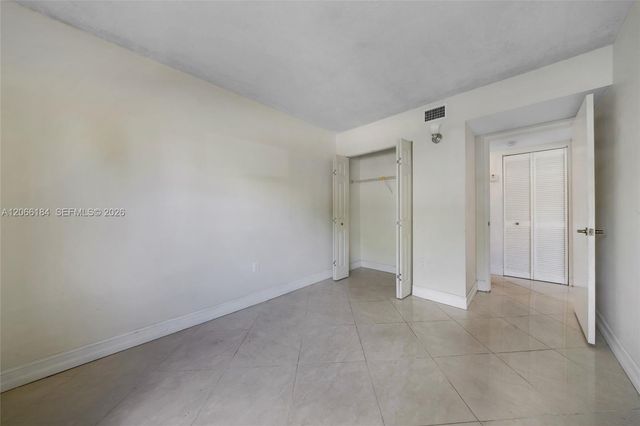 9405 Fontainebleau Boulevard 112, Miami, FL 33172