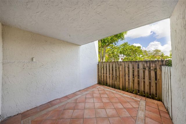 9405 Fontainebleau Boulevard 112, Miami, FL 33172
