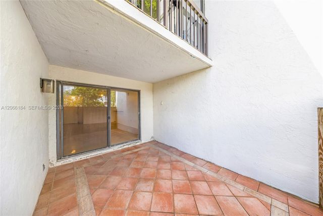 9405 Fontainebleau Boulevard 112, Miami, FL 33172