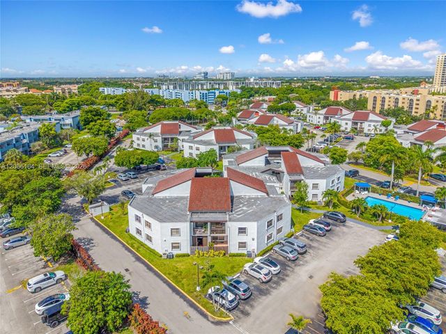9405 Fontainebleau Boulevard 112, Miami, FL 33172