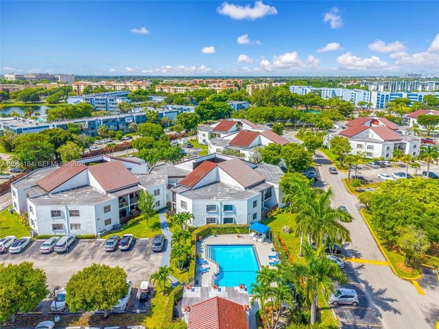 9405 Fontainebleau Boulevard 112, Miami, FL 33172