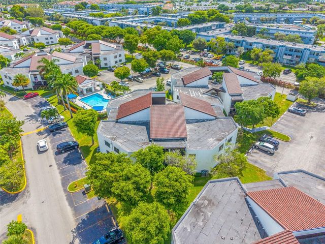 9405 Fontainebleau Boulevard 112, Miami, FL 33172