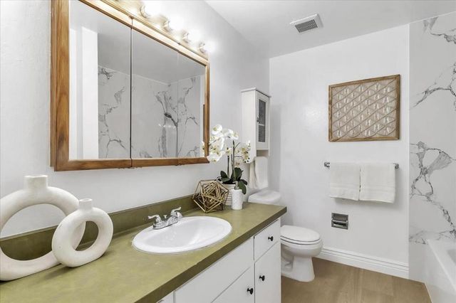 1458 Hudson Street 310, Redwood City, CA 94061