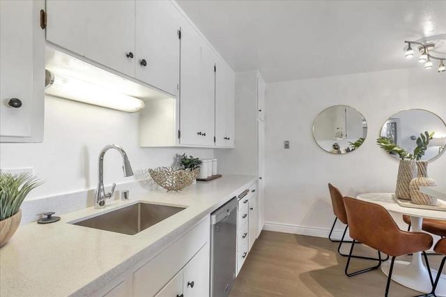 1458 Hudson Street 310, Redwood City, CA 94061