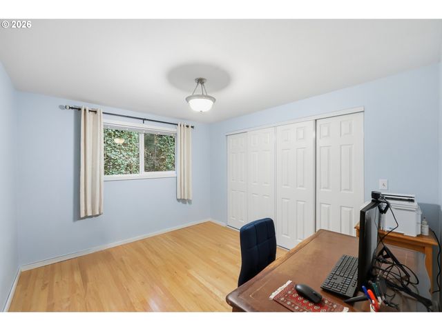 1996 KIMBERLY Dr, Eugene, OR 97405