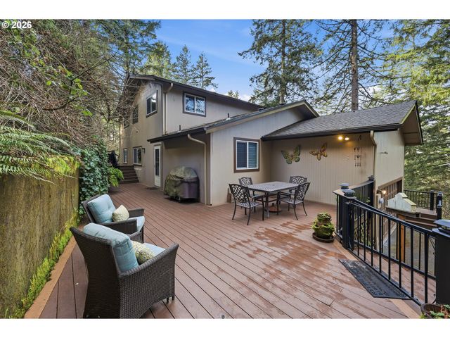 1996 KIMBERLY Dr, Eugene, OR 97405