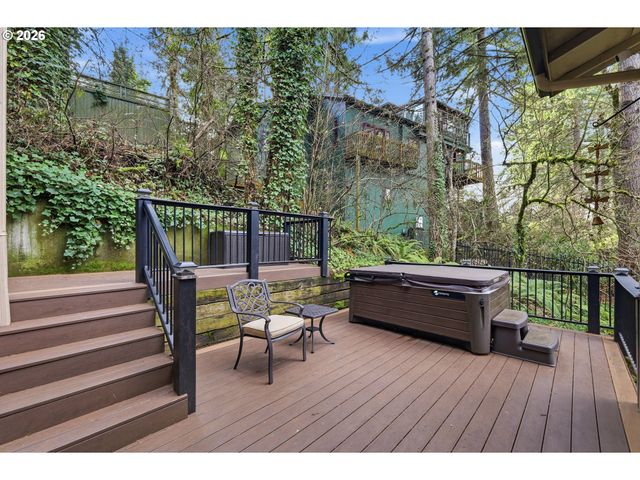 1996 KIMBERLY Dr, Eugene, OR 97405