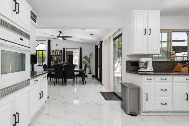 1852 N Hollywood Drive, Reedley, CA 93654