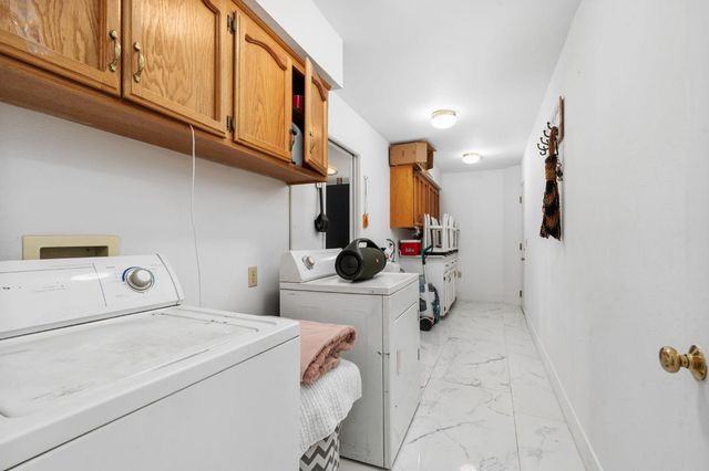 1852 N Hollywood Drive, Reedley, CA 93654
