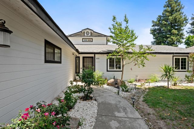 1852 N Hollywood Drive, Reedley, CA 93654