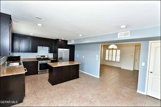 6372 FRANKLIN RIDGE Drive, El Paso, TX 79912