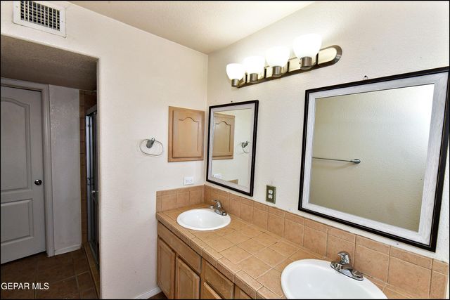 6372 FRANKLIN RIDGE Drive, El Paso, TX 79912