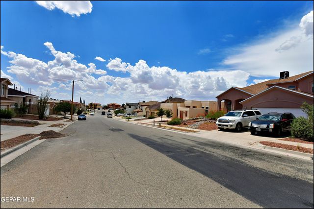 6372 FRANKLIN RIDGE Drive, El Paso, TX 79912