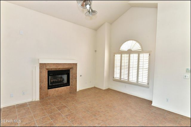 6372 FRANKLIN RIDGE Drive, El Paso, TX 79912