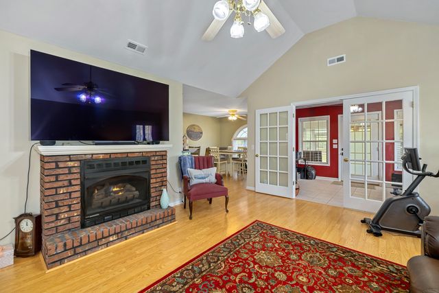 105 Oakview Circle, Manning, SC 29102