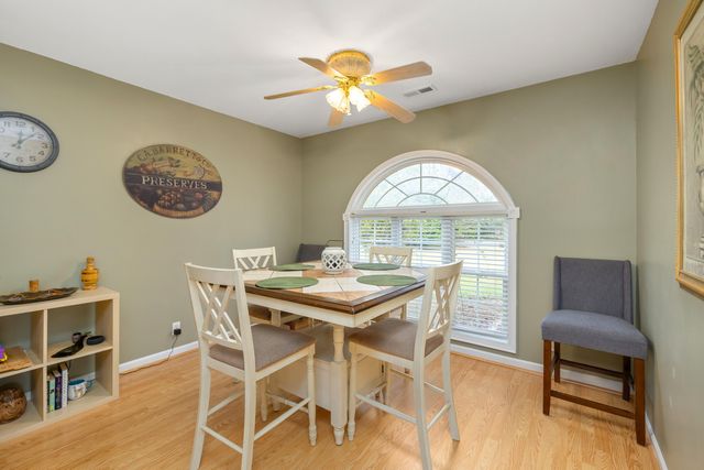 105 Oakview Circle, Manning, SC 29102