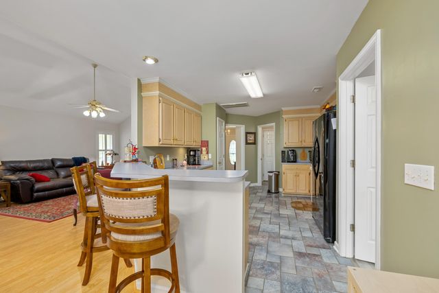 105 Oakview Circle, Manning, SC 29102