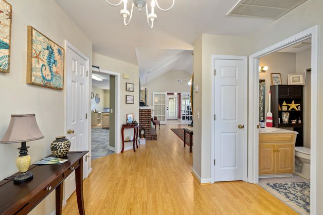 105 Oakview Circle, Manning, SC 29102