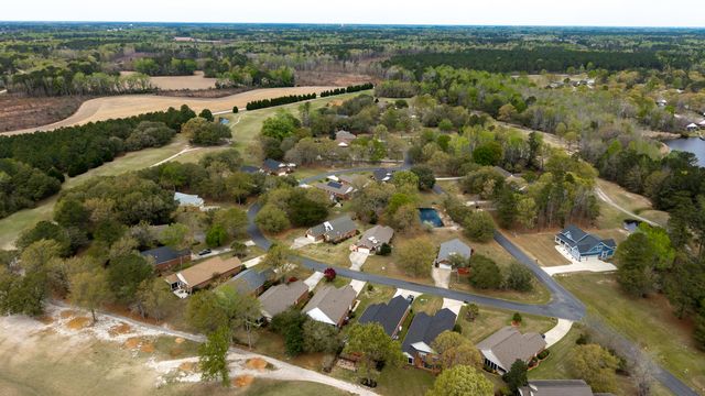 105 Oakview Circle, Manning, SC 29102