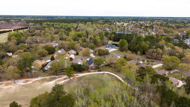 105 Oakview Circle, Manning, SC 29102