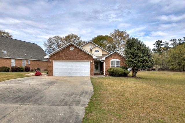 105 Oakview Circle, Manning, SC 29102