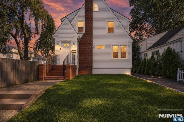 82 Brook Avenue, Passaic, NJ 07055