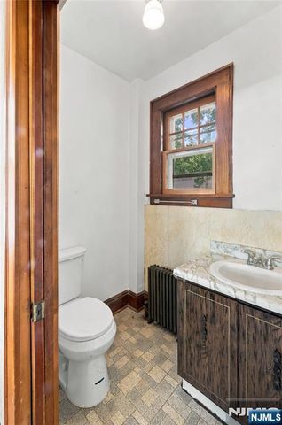82 Brook Avenue, Passaic, NJ 07055