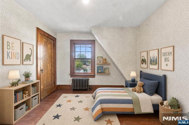 82 Brook Avenue, Passaic, NJ 07055