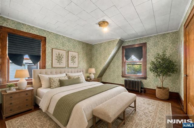82 Brook Avenue, Passaic, NJ 07055