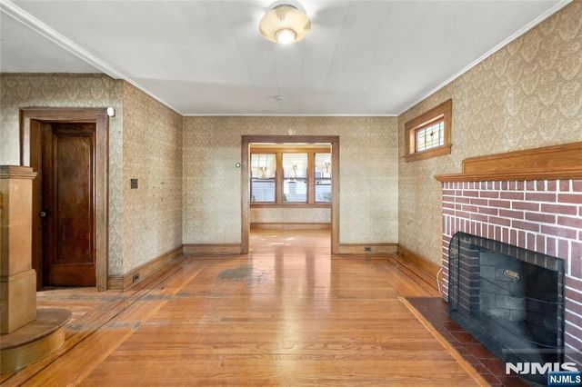 82 Brook Avenue, Passaic, NJ 07055