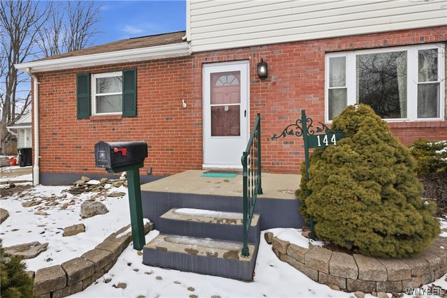 144 Elmview Drive, Tonawanda, NY 14150