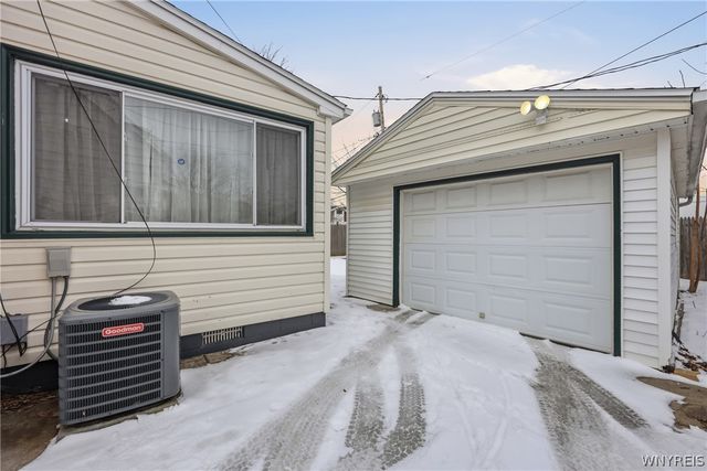 144 Elmview Drive, Tonawanda, NY 14150