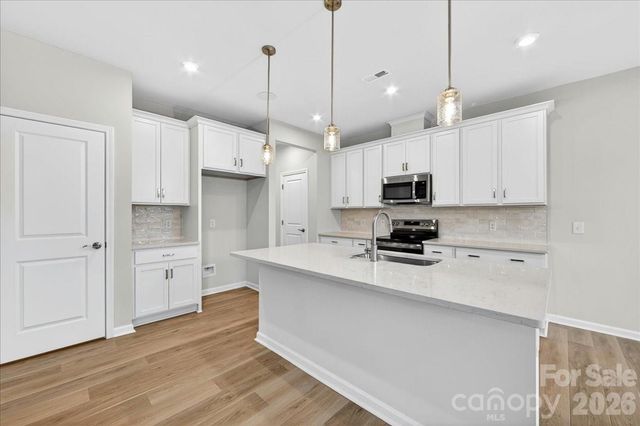 512 Webster Lane, Cramerton, NC 28032