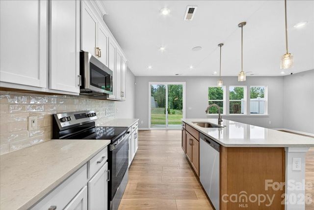 512 Webster Lane, Cramerton, NC 28032