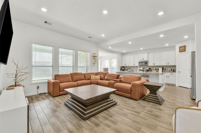 506 Campbell Drive, League City, TX 77573