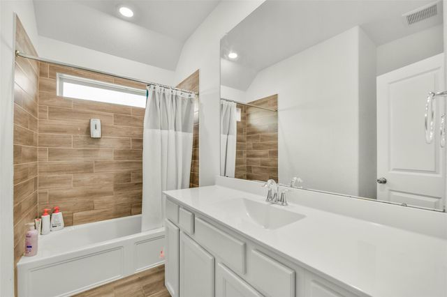 506 Campbell Drive, League City, TX 77573
