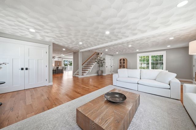 25 Margate Ave, Saugus, MA 01906