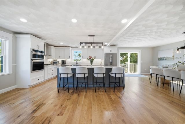 25 Margate Ave, Saugus, MA 01906