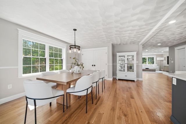 25 Margate Ave, Saugus, MA 01906