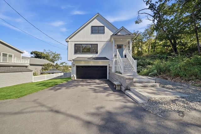25 Margate Ave, Saugus, MA 01906