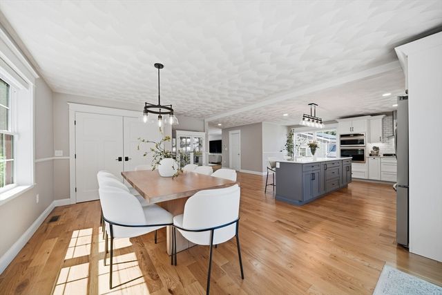 25 Margate Ave, Saugus, MA 01906
