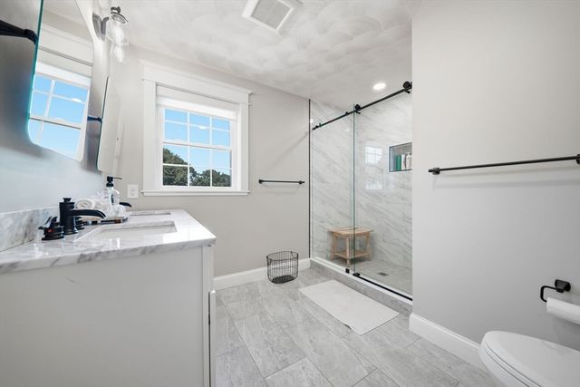 25 Margate Ave, Saugus, MA 01906