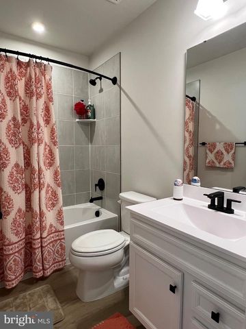 10314 HERITAGE TRAIL CT, Manassas, VA 20109
