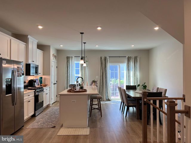 10314 HERITAGE TRAIL CT, Manassas, VA 20109
