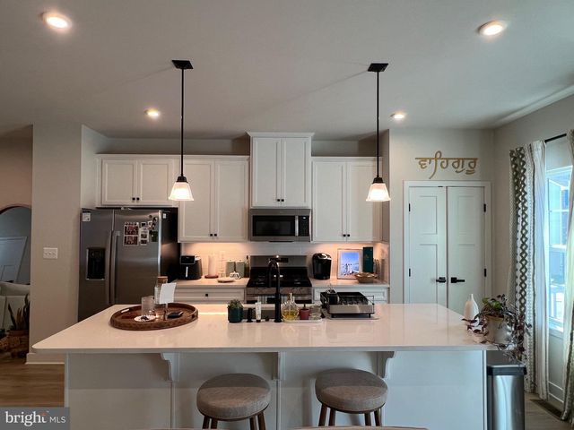 10314 HERITAGE TRAIL CT, Manassas, VA 20109