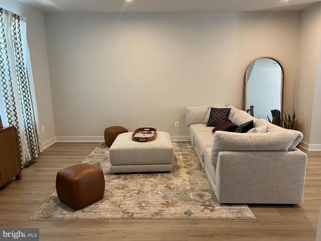 10314 HERITAGE TRAIL CT, Manassas, VA 20109