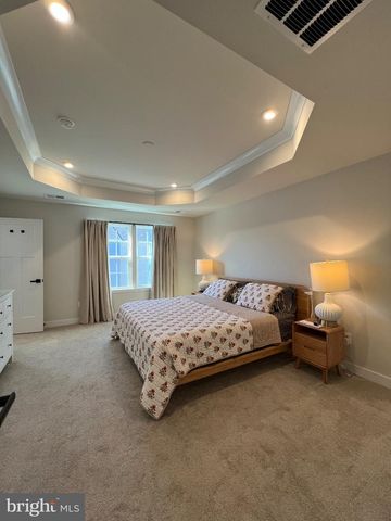 10314 HERITAGE TRAIL CT, Manassas, VA 20109