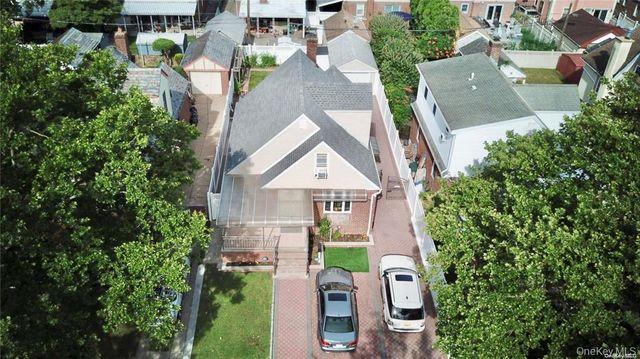 80-27 247th Street, Bellerose, NY 11426