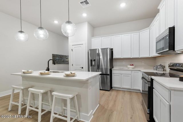 2535 SUNFLOWER Avenue, Middleburg, FL 32068