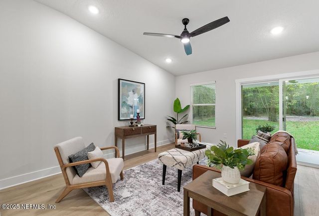 2535 SUNFLOWER Avenue, Middleburg, FL 32068